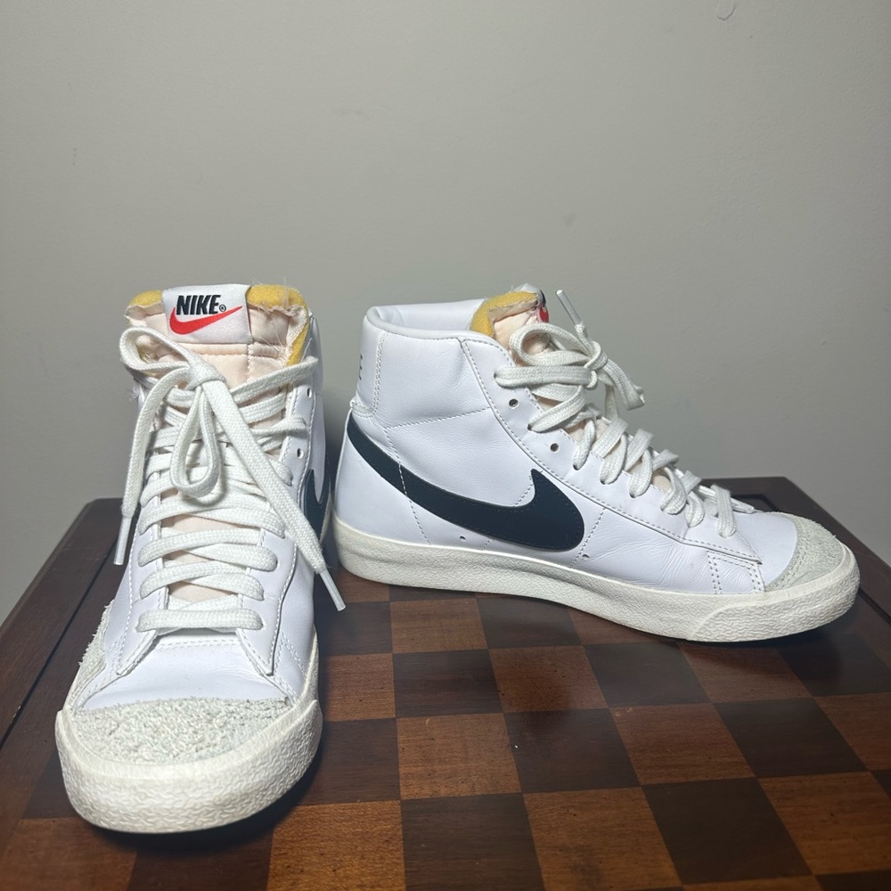 Nike Blazer Mid ‘77 Vintage White Black High Top Sneakers